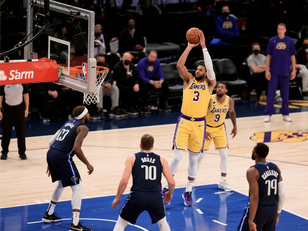 湖人最后5分钟运动战哑火,东契奇突破上篮得分破20 此外,湖人队的战术调整也显得有些迟缓。面