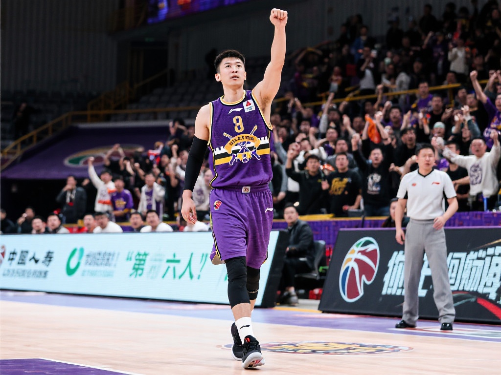 北控男篮深知，球队的每一步成长都离不开球