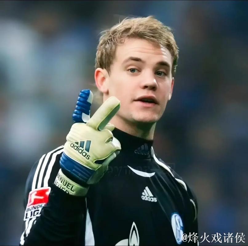 诺伊尔第534次亮相德甲,追平伊梅尔创门将出场纪录 诺伊尔第534次亮相德甲,追平伊梅尔创门将出场纪录